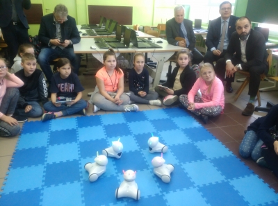 Kolejne roboty do nauki programowania trafiły do nyskich uczniów
